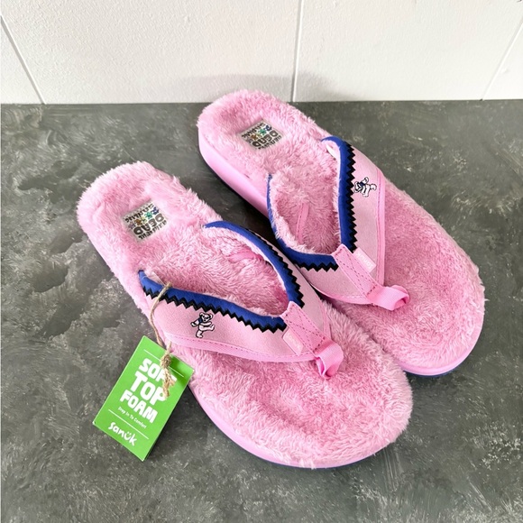 Sanuk Shoes - Sanuk U Furreal St x Grateful Dead Pink Faux Fur Sandals men’s 9 women’s 10